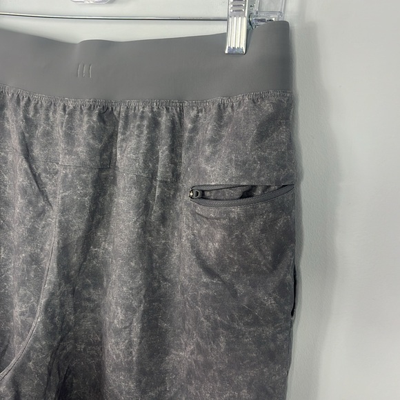 Lululemon T.H.E. Short 9” Linerless - Picture 9 of 12